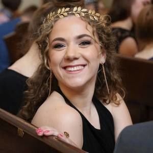 Meet your Posher, Laura